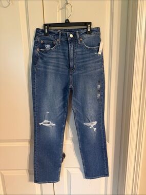 NWT GAP High-Rise Distressed Jeans in Medium Blue Wash